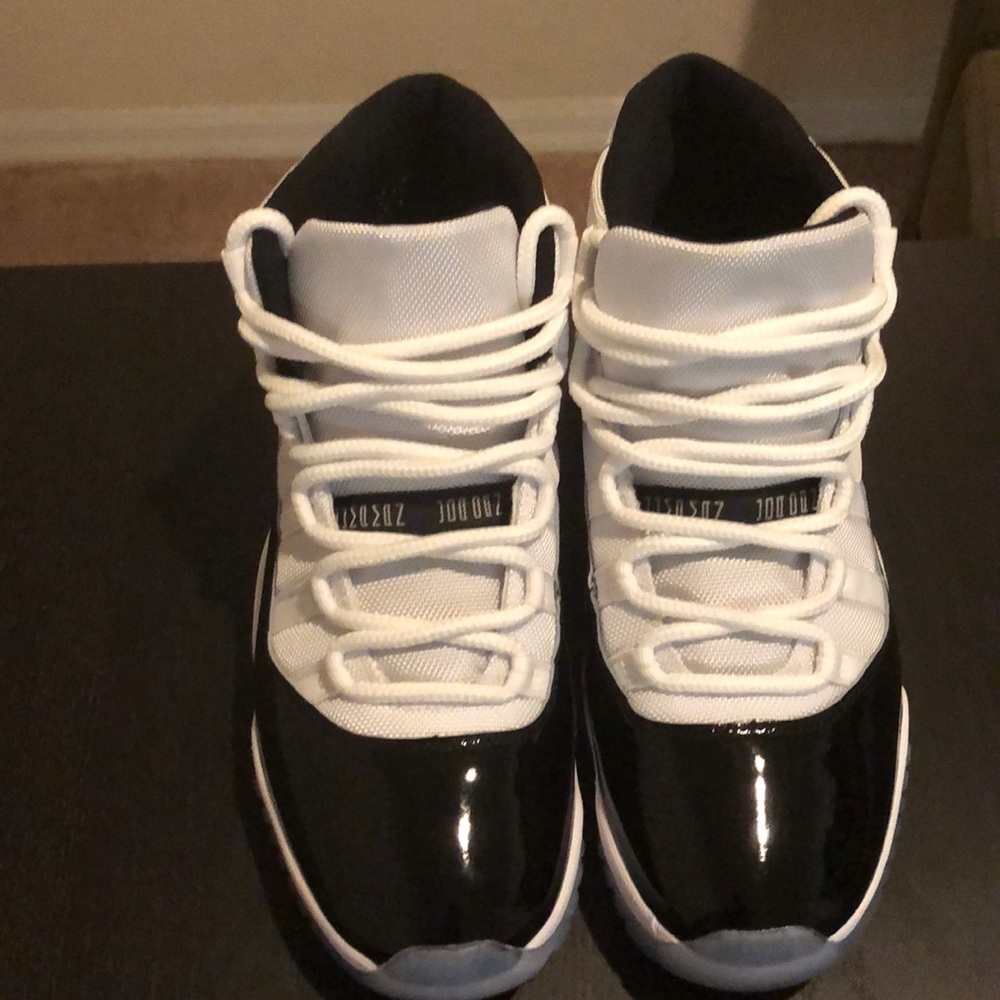 Nike Air Jordan 11 Concord Men’s Size 9.5